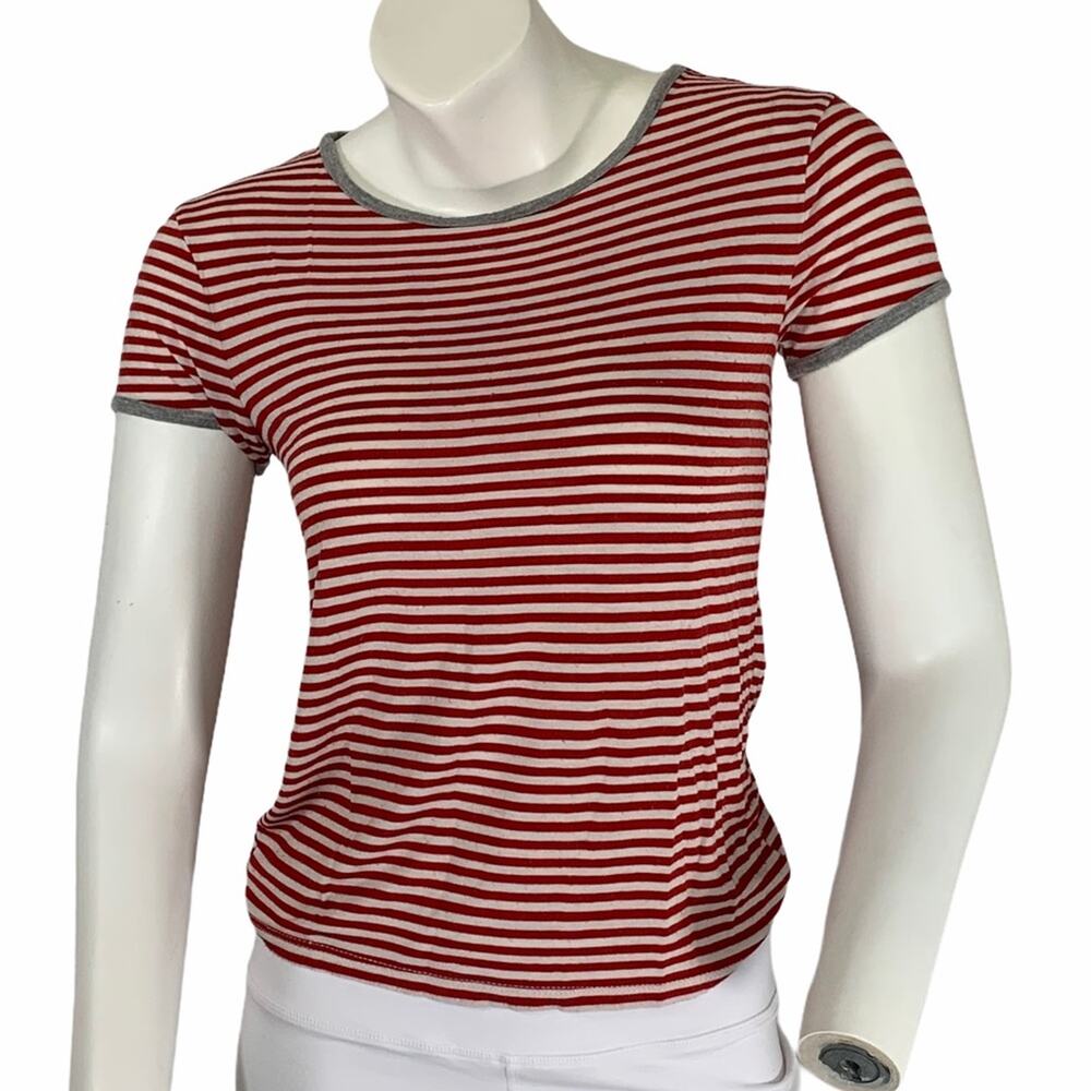 Forever 21 Med red white striped tee shirt grey